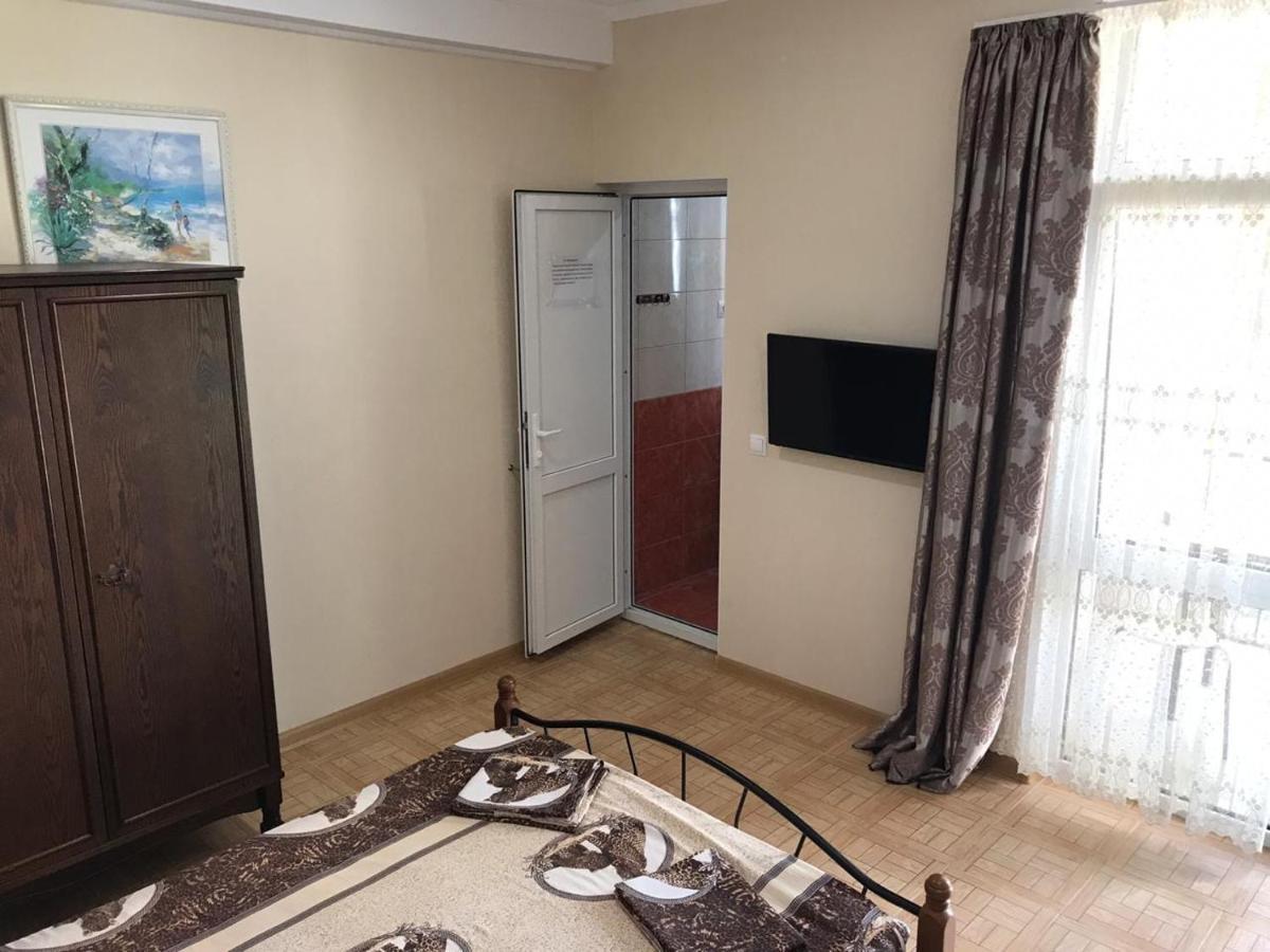 White House Otel Gagra Dış mekan fotoğraf